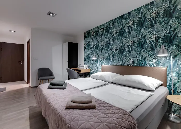 Vv Hotel & Apartments